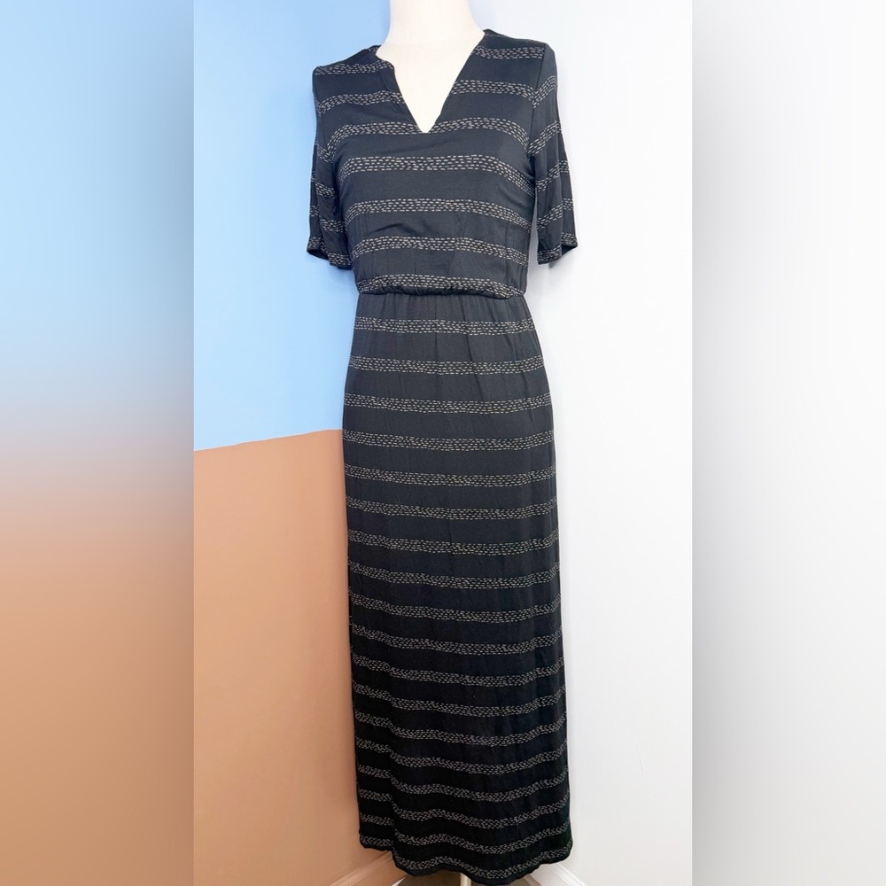 Soma Jersey Knit Maxi Dress‎ Short Sleeve Black Grey Stripe Size Small